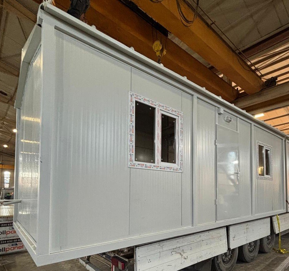 GÜNEŞ ENERJİ SANTRALİ ŞANTİYESİ ÖZEL OFİS KONTEYNERLERİ pramo prefabrik 5
